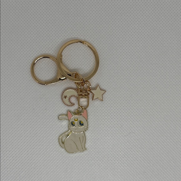 Artemis Keychain with Star and moon charms - Picture 2 of 2